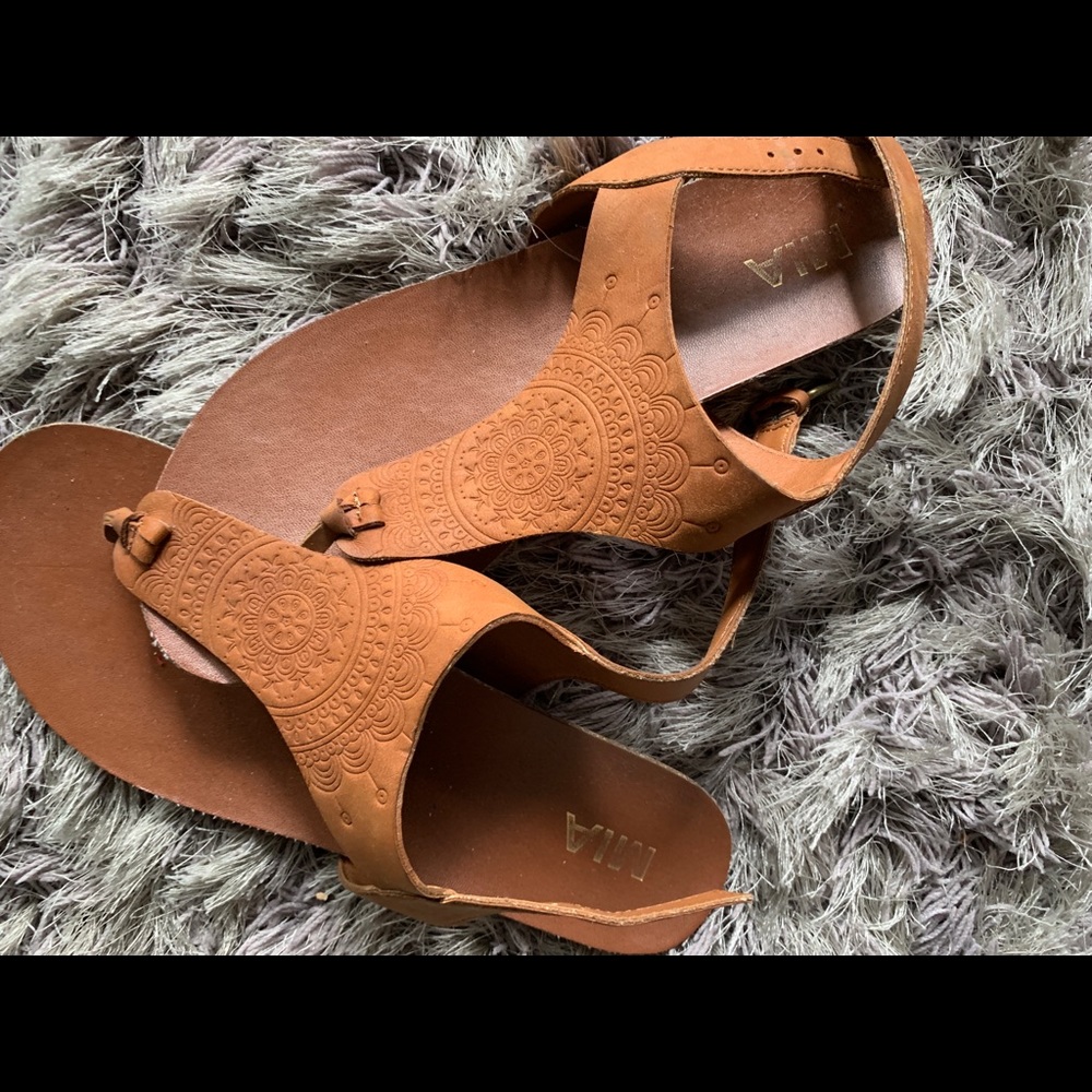 Tan sandals